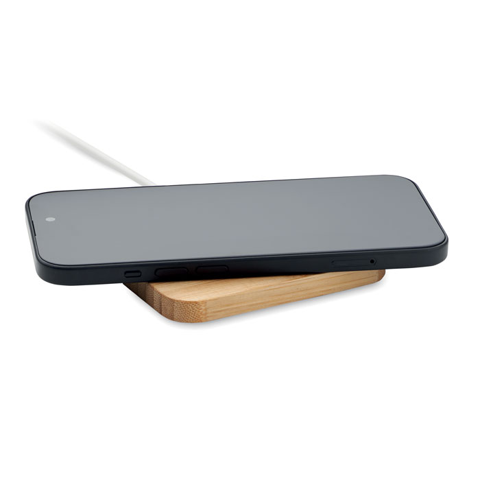 15W wireless charger in bamboo - Image 2